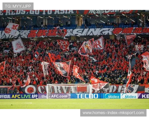 成都蓉城反击跑位十分清晰，机会接连出现