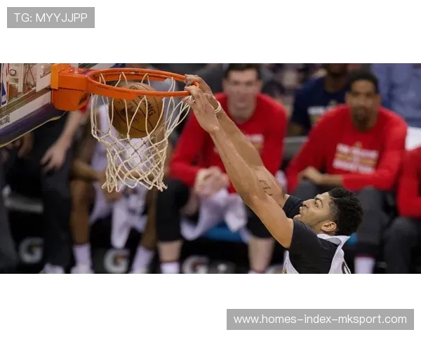 戴维斯重建争议引多队入场观察:篮球大变局的背后玄机